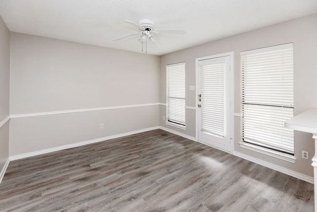 1906 Lavaca Trl, House other with 3 bedrooms, 2 bathrooms and null parking in Carrollton TX | Image 6