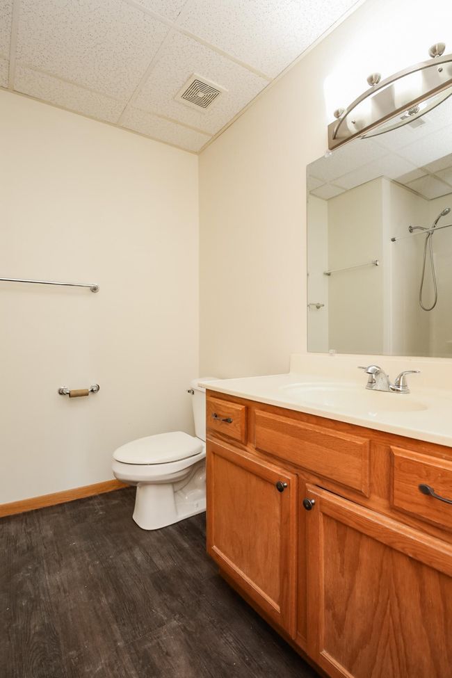 One unit bathroom | Image 14