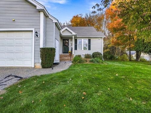 81-81 Country Squire Rd, Uxbridge, MA, 01569-2611 | Card Image