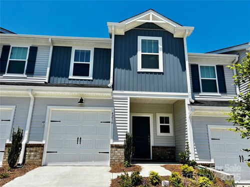 4216 Summit Woods Dr, Charlotte, NC, 28216-0391 | Card Image