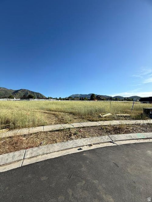 21-557 N Olivia Cir, Elk Ridge, UT, 84651-4107 | Card Image