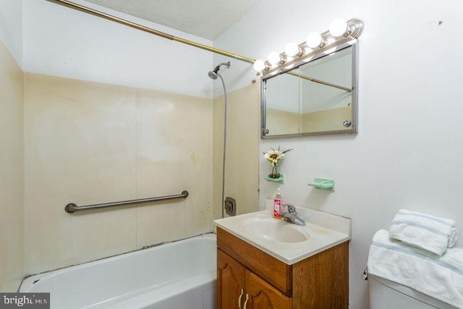 19129 Runions Creek Rd, House other with 3 bedrooms, 1 bathrooms and null parking in Broadway VA | Image 8