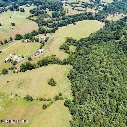 2 Coffey Rd, New Tazewell, TN, 37825 | Card Image