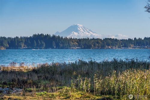 5208 Illahee Rd Ne, Bremerton, WA, 98311-8218 | Card Image