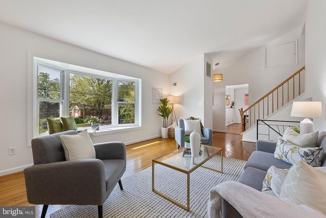 9821 Singleton Dr, House other with 5 bedrooms, 4 bathrooms and null parking in BETHESDA MD | Image 5