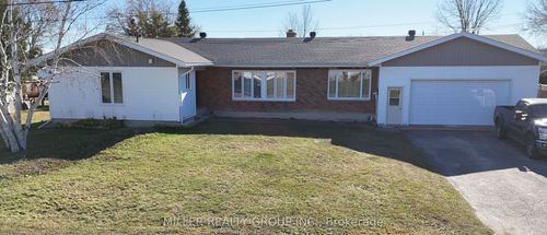 {{alt}} | Card Image