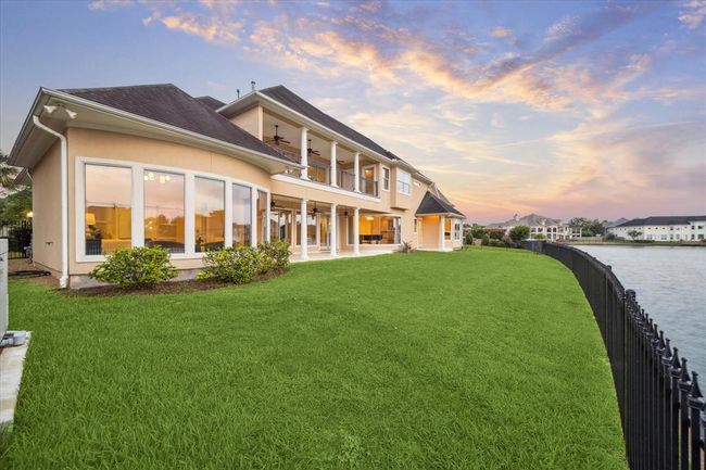 22 Berenger Pl, House other with 4 bedrooms, 5 bathrooms and 3 parking in Sugar Land TX | Image 47