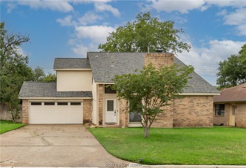 9216 Shadowcrest Dr, College Station, TX, 77845-9328 | Card Image