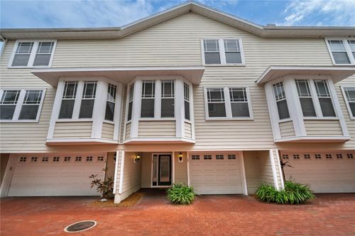 15-3315 W De Leon Street, TAMPA, FL, 33609 | Card Image