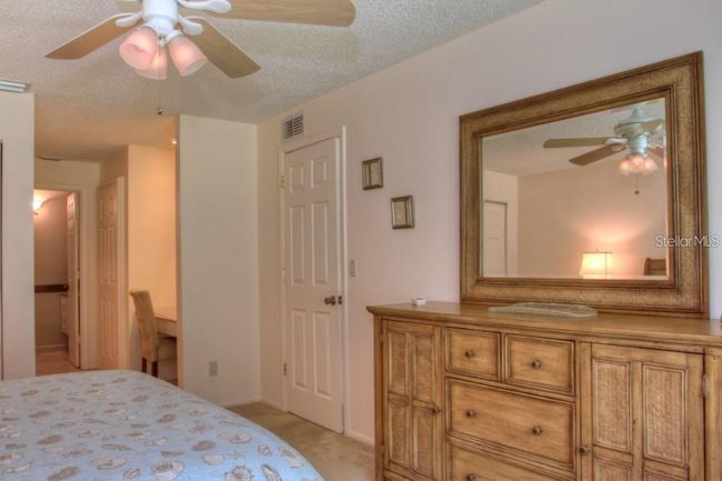 7062 - 7062 W Country Club Dr N, Condo with 1 bedrooms, 2 bathrooms and null parking in SARASOTA FL | Image 14