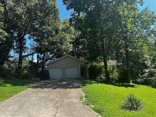 2313 Ivy Crest Dr, Buford, GA, 30519-4470 | Card Image