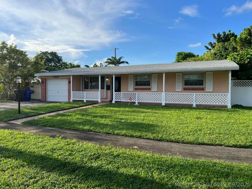 7081 Taylor St, Hollywood, FL, 33024-7356 | Card Image