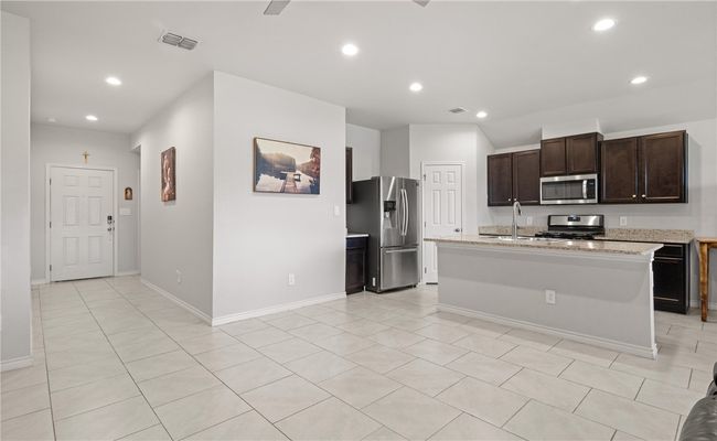 1917 Kentucky Derby Dr, House other with 3 bedrooms, 2 bathrooms and null parking in Corpus Christi TX | Image 5