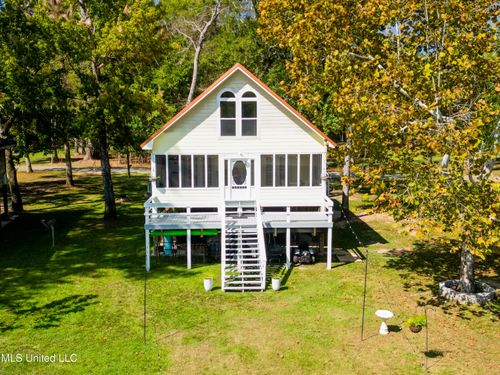 152 Mayhall Dr, Lucedale, MS, 39452-3762 | Card Image