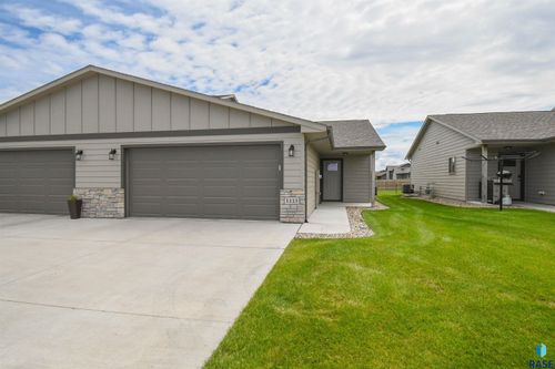 1115 Ryan Dr, Tea, SD, 57064 | Card Image