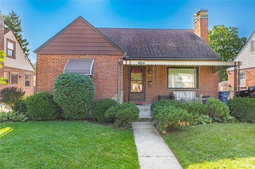 928 Broadview Blvd, Dayton, OH, 45419-3616 | Card Image