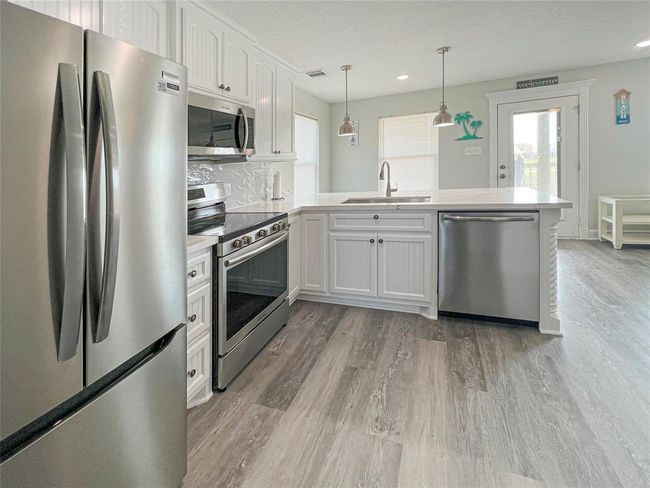 4822 Palm St, House other with 3 bedrooms, 2 bathrooms and null parking in Freeport TX | Image 5
