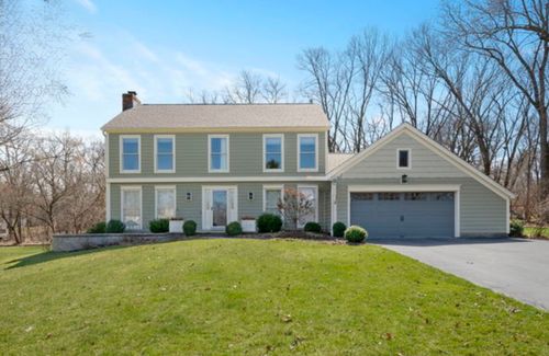 6801 Connecticut Trl, Crystal Lake, IL, 60012-3127 | Card Image