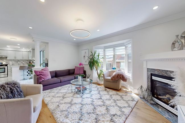 74 Littleleaf Cres, House other with 4 bedrooms, 4 bathrooms and 2 parking in Markham ON | Image 9