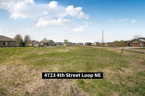 4723 4th Street Loop Ne, Saint Cloud, MN, 56304 | Card Image