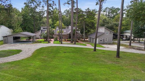31582 River Pines Dr, Springfield, LA, 70462-8884 | Card Image