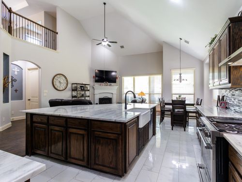 1232 Grant Ave, Lantana, TX, 76226-5547 | Card Image