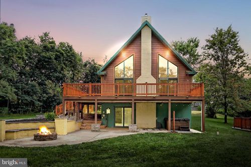 85 Rooster Ln, MANCHESTER, PA, 17345-9102 | Card Image