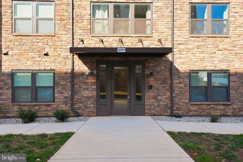 unit-305-46294 Mount Milstead Ter, STERLING, VA, 20164-9389 | Card Image