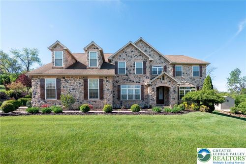 40 Augusta Ln, Fleetwood, PA, 19522-8995 | Card Image