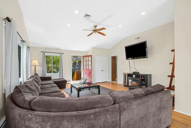 20 Mill Brook Ter, House other with 4 bedrooms, 3 bathrooms and 6 parking in Monroe CT | Image 13