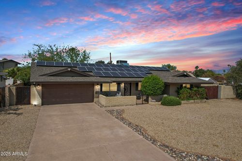 3830 E Desert Cove Ave, Phoenix, AZ, 85028-3430 | Card Image