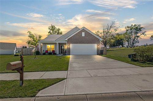 102 Spring Ridge Drive, Englewood, OH, 45322 | Card Image
