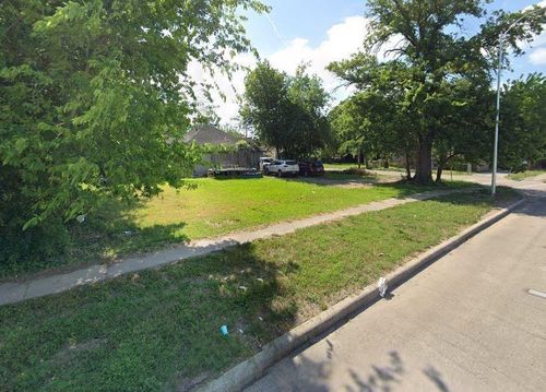 3047 Noble St, Houston, TX, 77026-7050 | Card Image