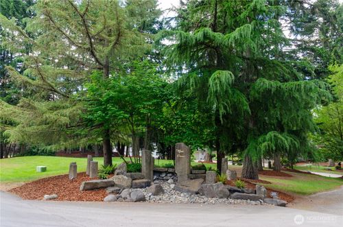 1511 11th Ln, Fox Island, WA, 98333-9006 | Card Image