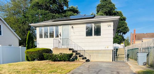 51 Palmetto Trl, East Haven, CT, 06512-4631 | Card Image