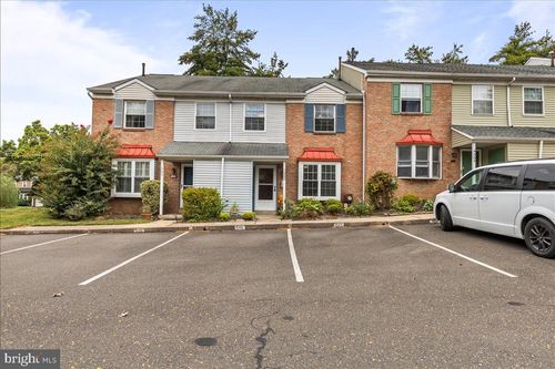 502 Brookwood Dr, AMBLER, PA, 19002-5028 | Card Image