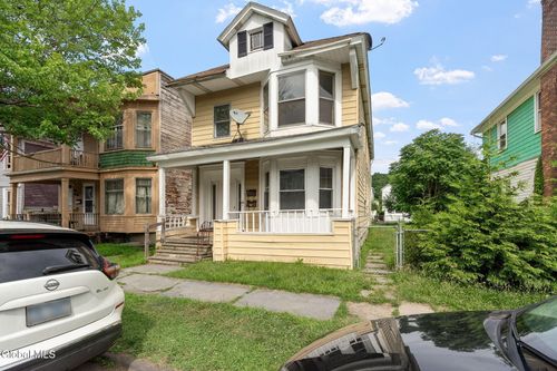 86 6th Ave, Troy, NY, 12180-1129 | Card Image