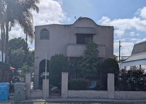 4420 38th St, San Diego, CA, 92116 | Card Image