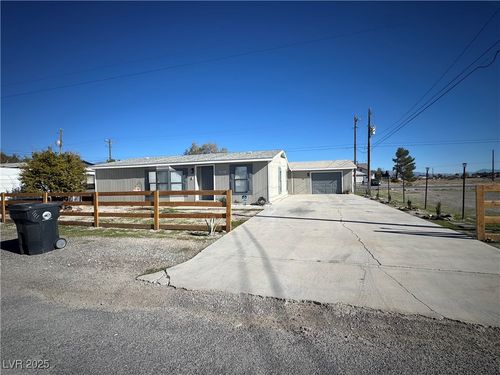 1111 S Comstock Cir E, Pahrump, NV, 89048-5434 | Card Image