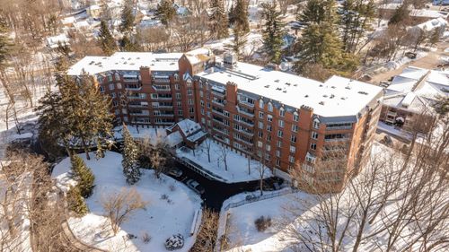 apt-501-300 River Rd, Manchester, NH, 03104-2484 | Card Image