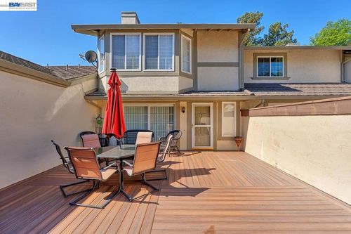 4235 Tanager Cmn, Fremont, CA, 94555-3039 | Card Image