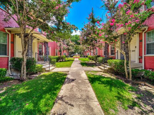 4814b-4814 Bradford Dr, Dallas, TX, 75219-1241 | Card Image