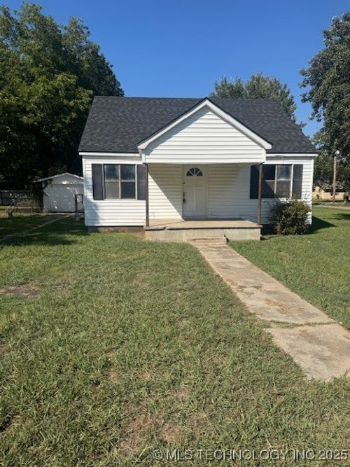 1000 W Francis St, Madill, OK, 73446-3039 | Card Image