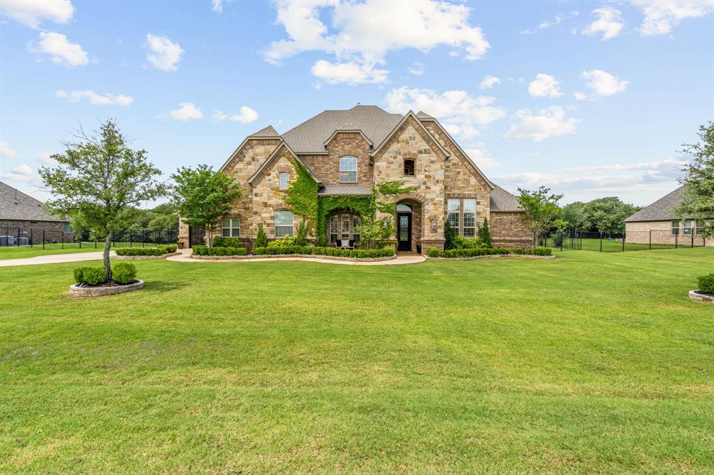 Donnoli Dr, Flower Mound, TX 75022