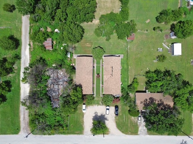 A - 214 N Carpenter St, Home with 4 bedrooms, 2 bathrooms and 2 parking in Mart TX | Image 4