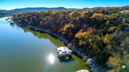 11123 Lakeside Dr, Jonestown, TX, 78645-3320 | Card Image