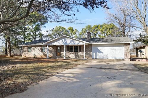 83 Oak St, Durant, OK, 74701-7603 | Card Image