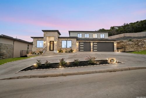 7310 Cresta Bulivar, San Antonio, TX, 78256-4409 | Card Image