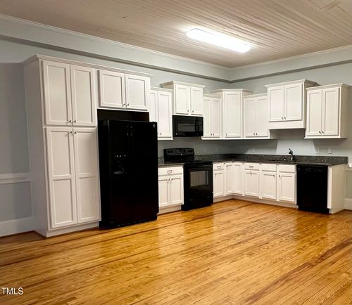 apt-201-201 E Broad St, Dunn, NC, 28334-6388 | Card Image