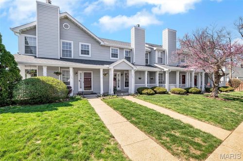 1407 Whispering Creek Dr, Ballwin, MO, 63021-8425 | Card Image